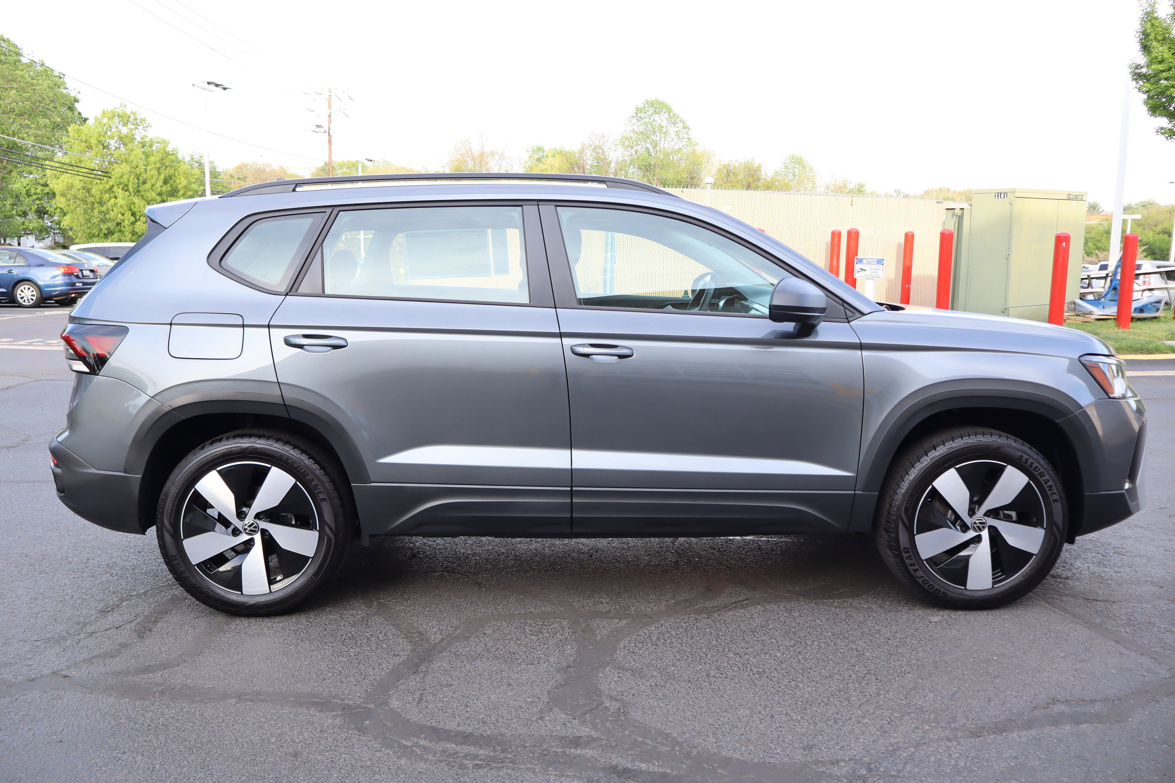 Certified 2025 Volkswagen Taos S image 2