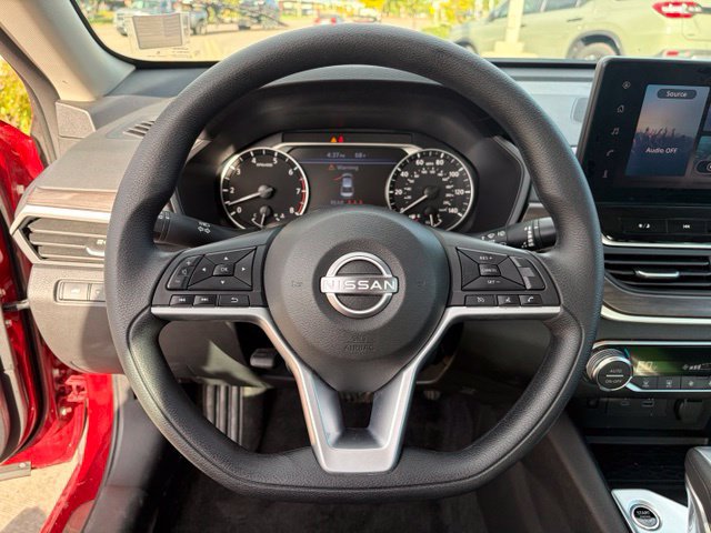 Used 2025 Nissan Altima 2.5 SV w/ SV Special Edition Package AWD/4WD image 25