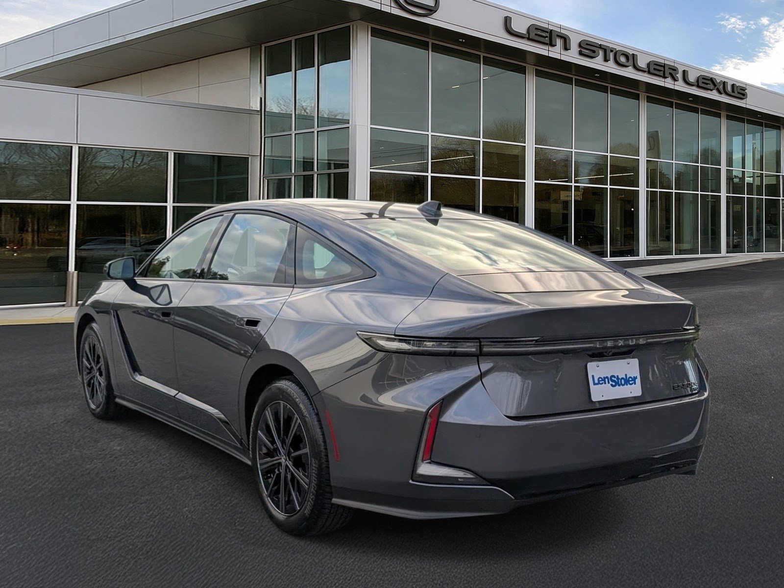 New 2026 Lexus ES 500e w/ Convenience Package AWD/4WD image 3