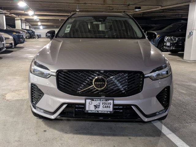 New 2026 Volvo XC60 B5 Plus w/ Climate Package AWD/4WD image 8