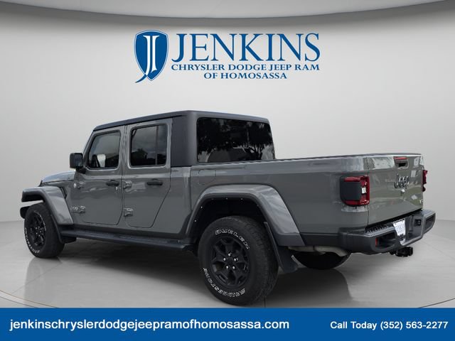 Used 2023 Jeep Gladiator Overland w/ LED Lighting Group AWD/4WD image 8