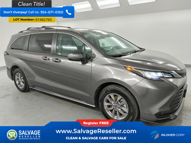 Used 2022 Toyota Sienna LE w/ LE Plus Package FWD image 5