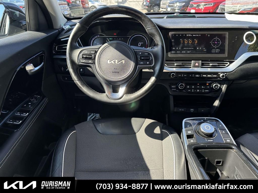 Used 2022 Kia Niro EX w/ Cold Weather Package image 3