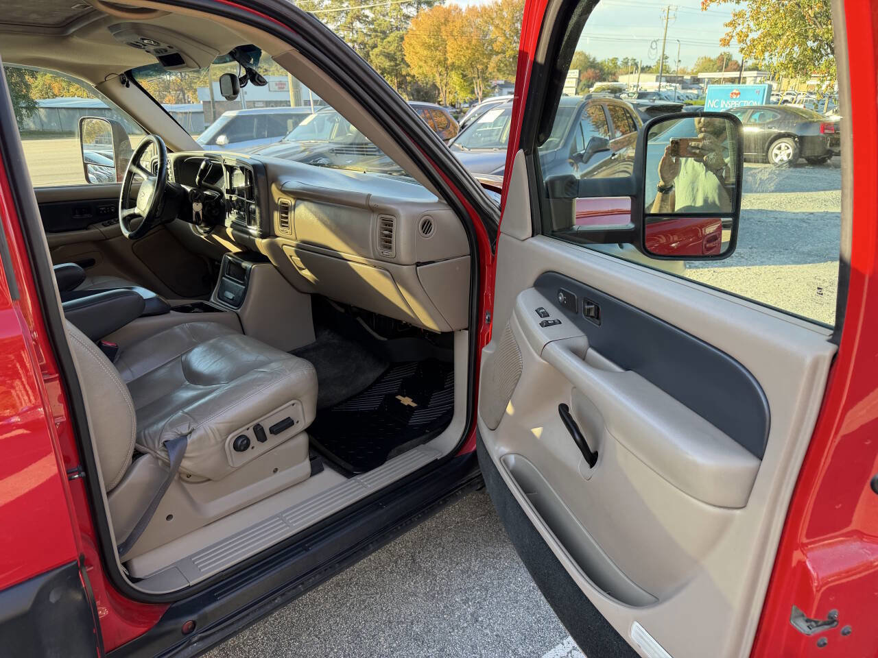 Used 2002 Chevrolet Avalanche 4x4 w/ Off-Road Suspension Pkg image 19