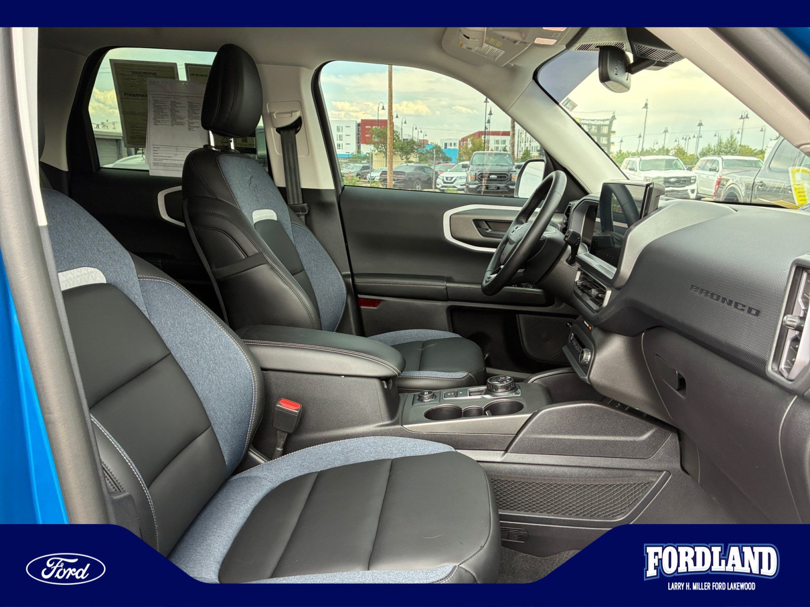 Used 2025 Ford Bronco Sport Outer Banks w/ Outer Banks Tech Package+ AWD/4WD image 19