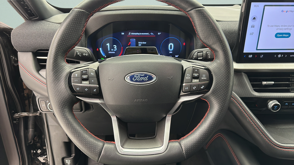 Used 2025 Ford Explorer ST-Line w/ ST-Line Street Pack AWD/4WD image 14