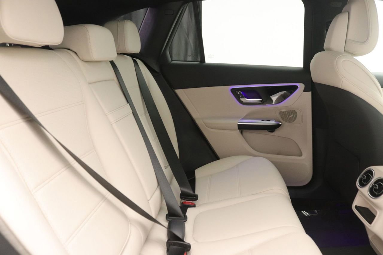 New 2026 Mercedes-Benz GLC 300 image 10