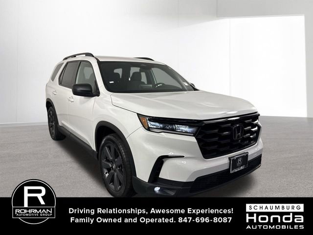 Certified 2023 Honda Pilot Sport image 3
