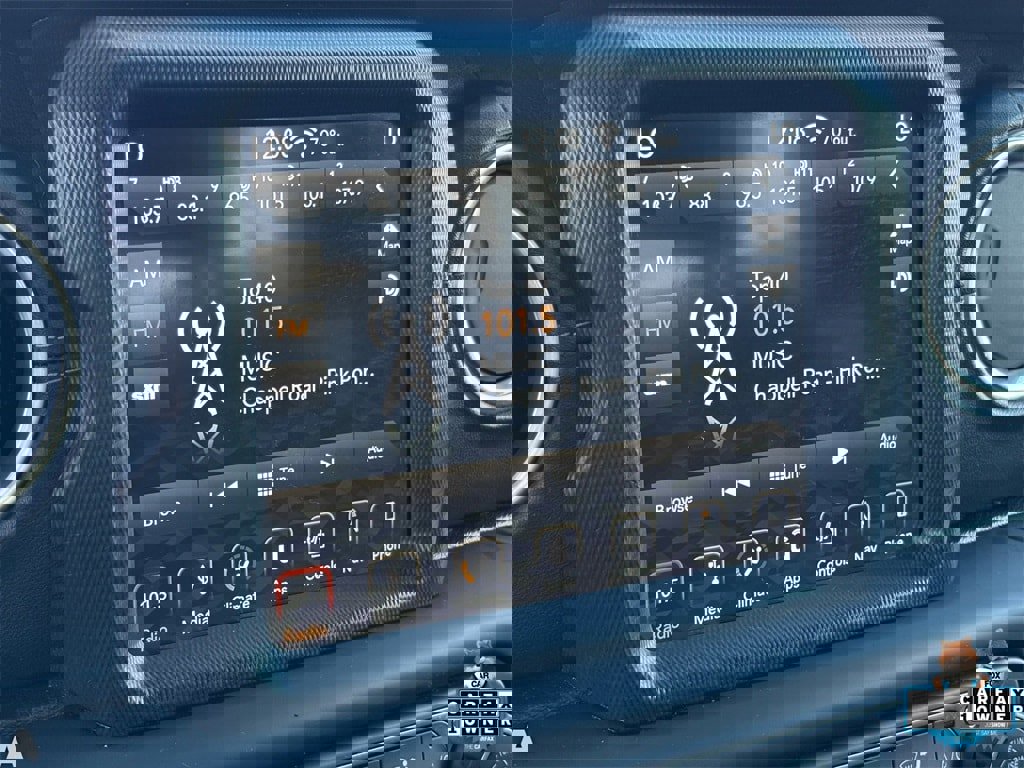 Used 2018 Jeep Wrangler Unlimited Sahara image 20