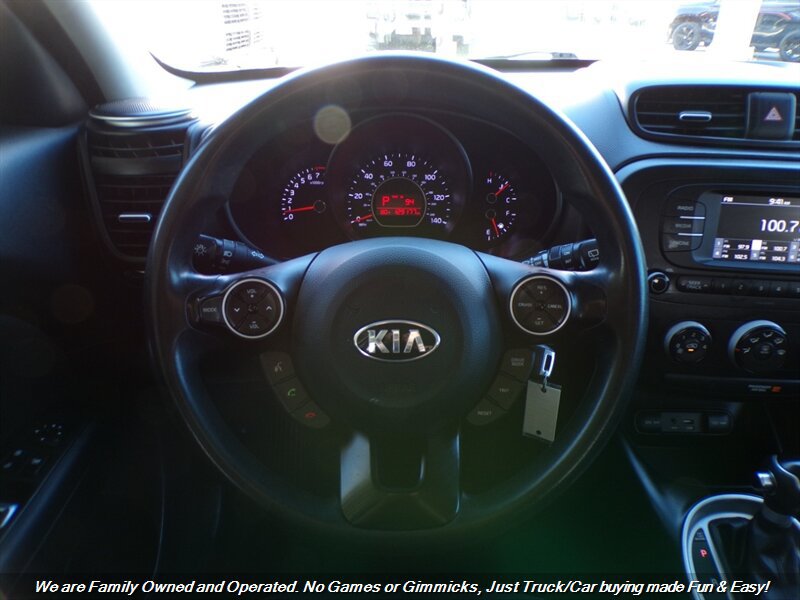Used 2018 Kia Soul FWD image 13
