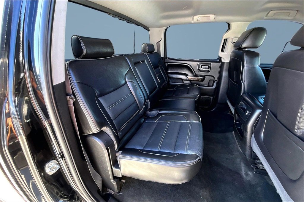 Used 2015 GMC Sierra 2500 Denali w/ Duramax Plus Package image 17