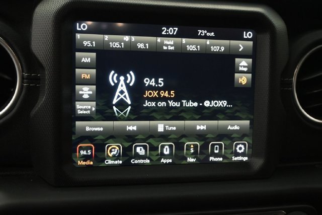 Used 2020 Jeep Gladiator Overland AWD/4WD image 10