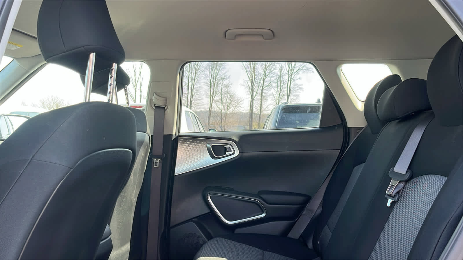 Used 2023 Kia Soul LX image 26