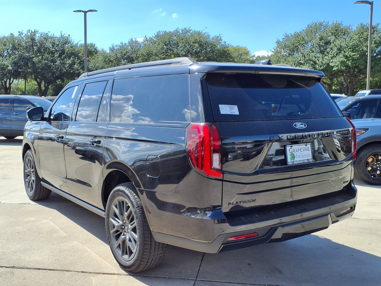 New 2027 Ford Expedition Max Platinum w/ Stealth Appearance Package RWD image 6