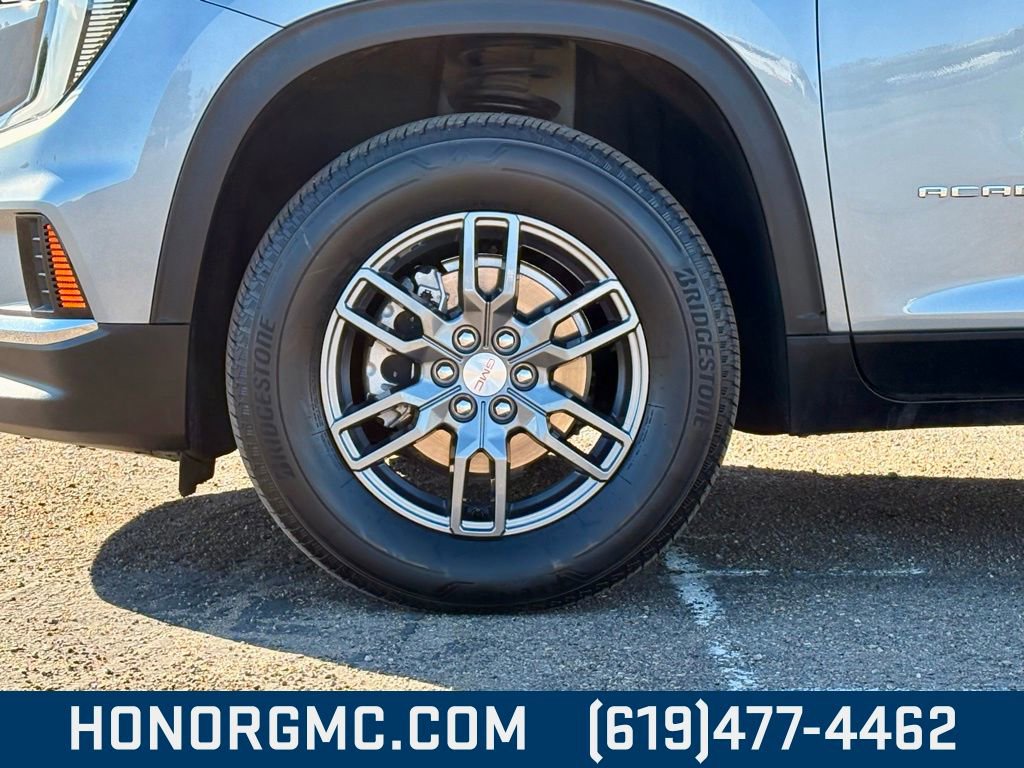 Used 2025 GMC Acadia Elevation image 9