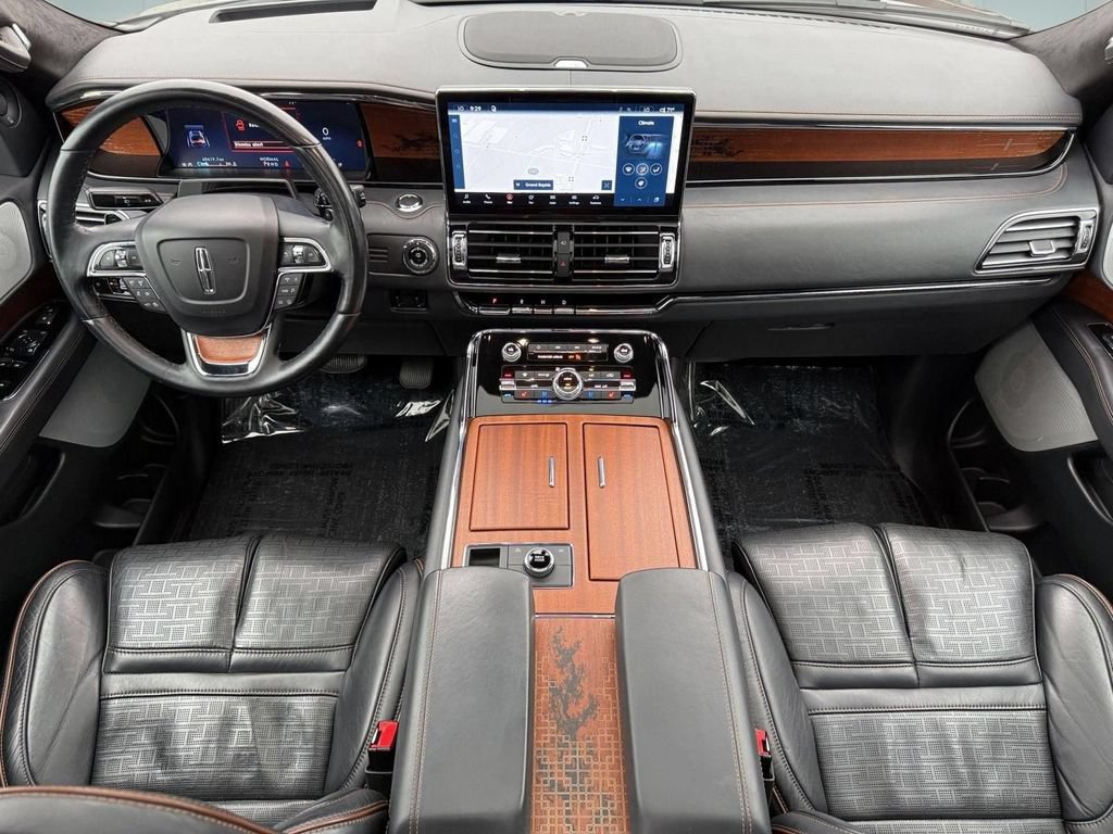 Certified 2024 Lincoln Navigator Black Label AWD/4WD image 29