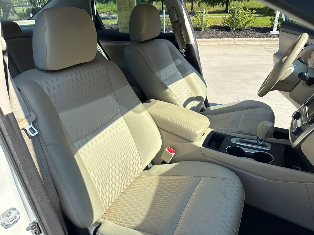 Used 2016 Nissan Altima 2.5 SV FWD image 34