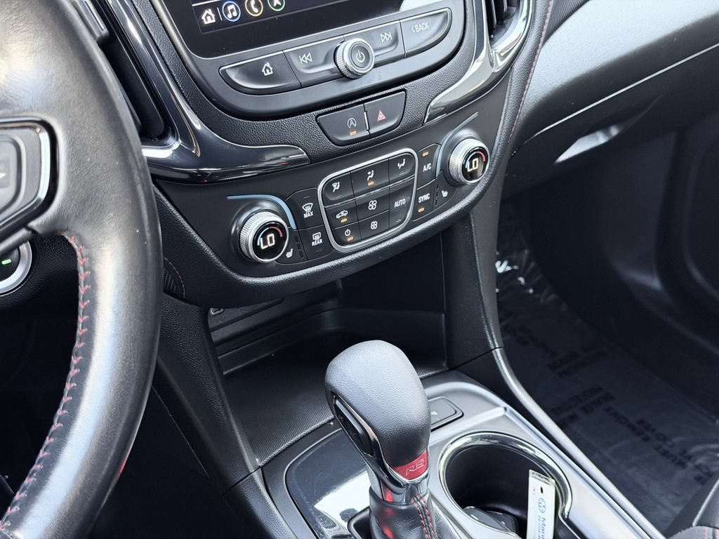 Used 2022 Chevrolet Equinox RS w/ RS Leather Package FWD image 19