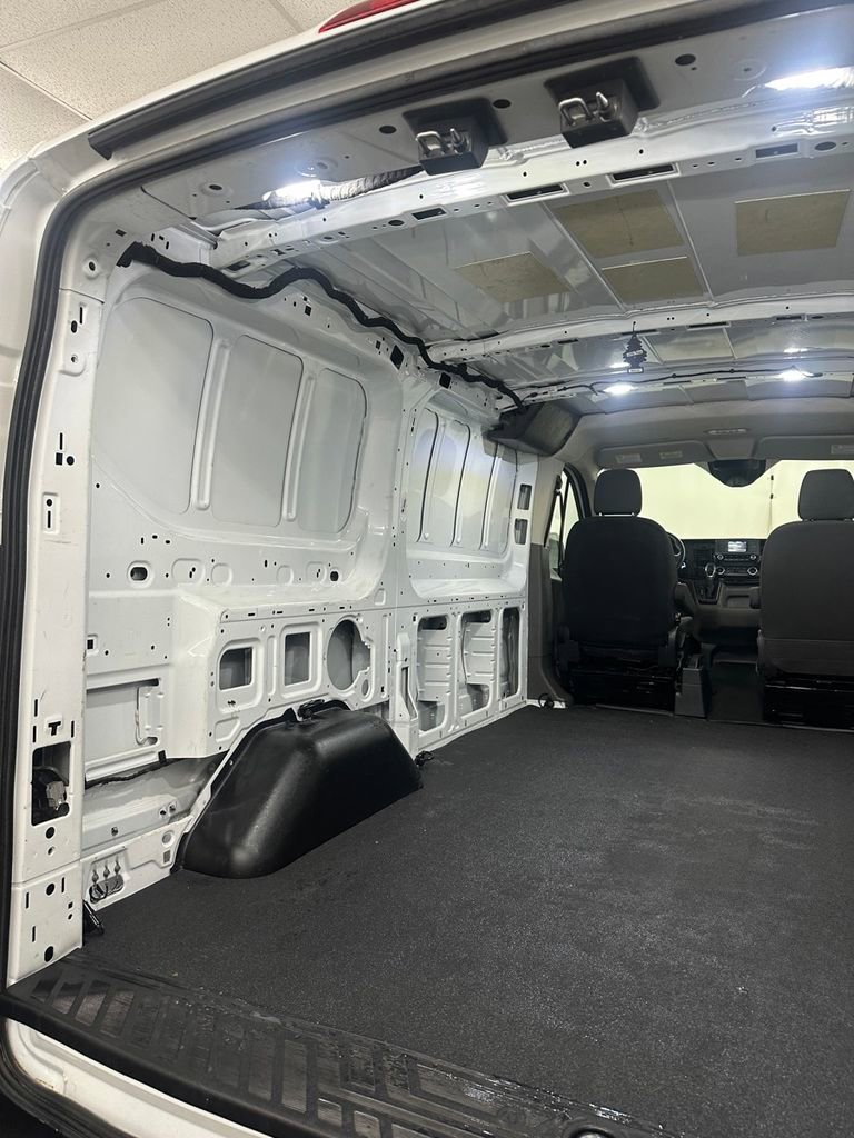 Used 2020 Ford Transit 250 Low Roof image 21