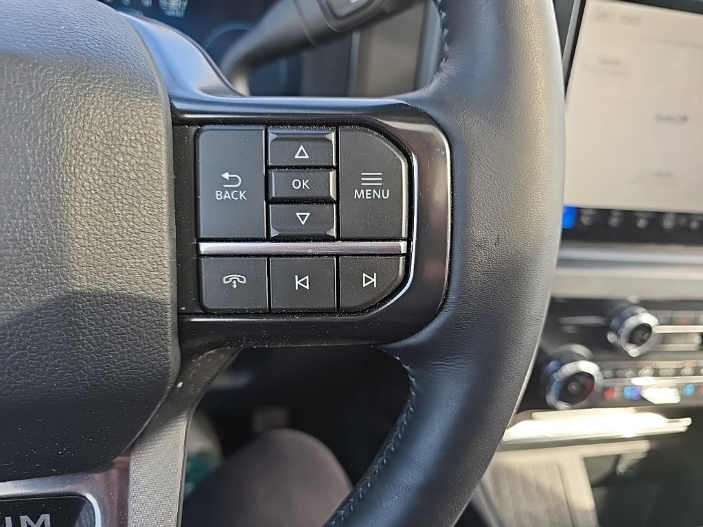 Used 2025 Ford F450 Platinum w/ FX4 Off-Road Package image 15