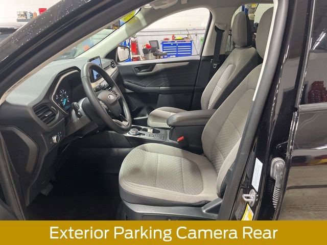 Used 2022 Ford Escape SE w/ SE Sport Appearance Package AWD/4WD image 18