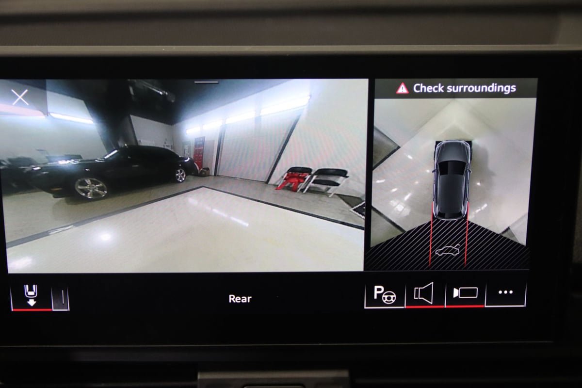 Used 2021 Audi Q5 e Prestige image 18