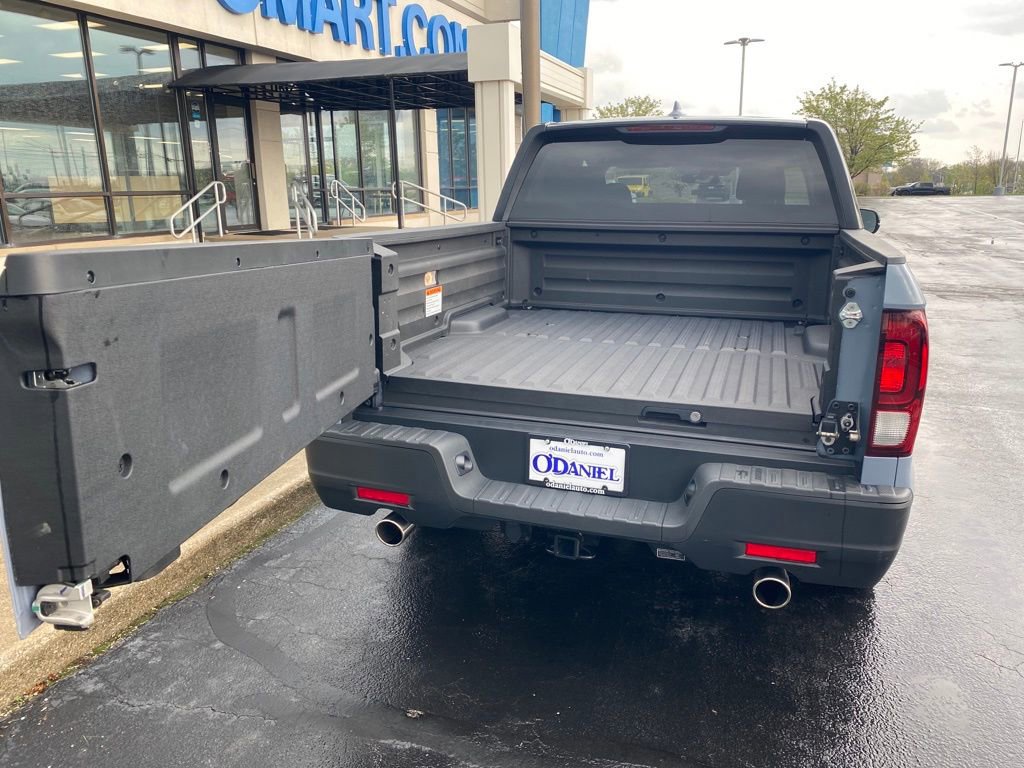 Used 2024 Honda Ridgeline Sport image 6