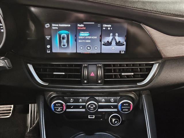 Used 2022 Alfa Romeo Giulia Ti image 14