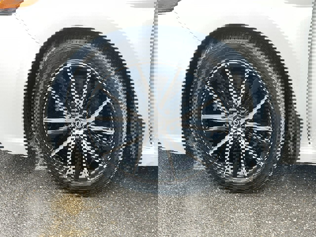 Used 2021 Toyota Camry SE w/ Cold Weather Package image 26