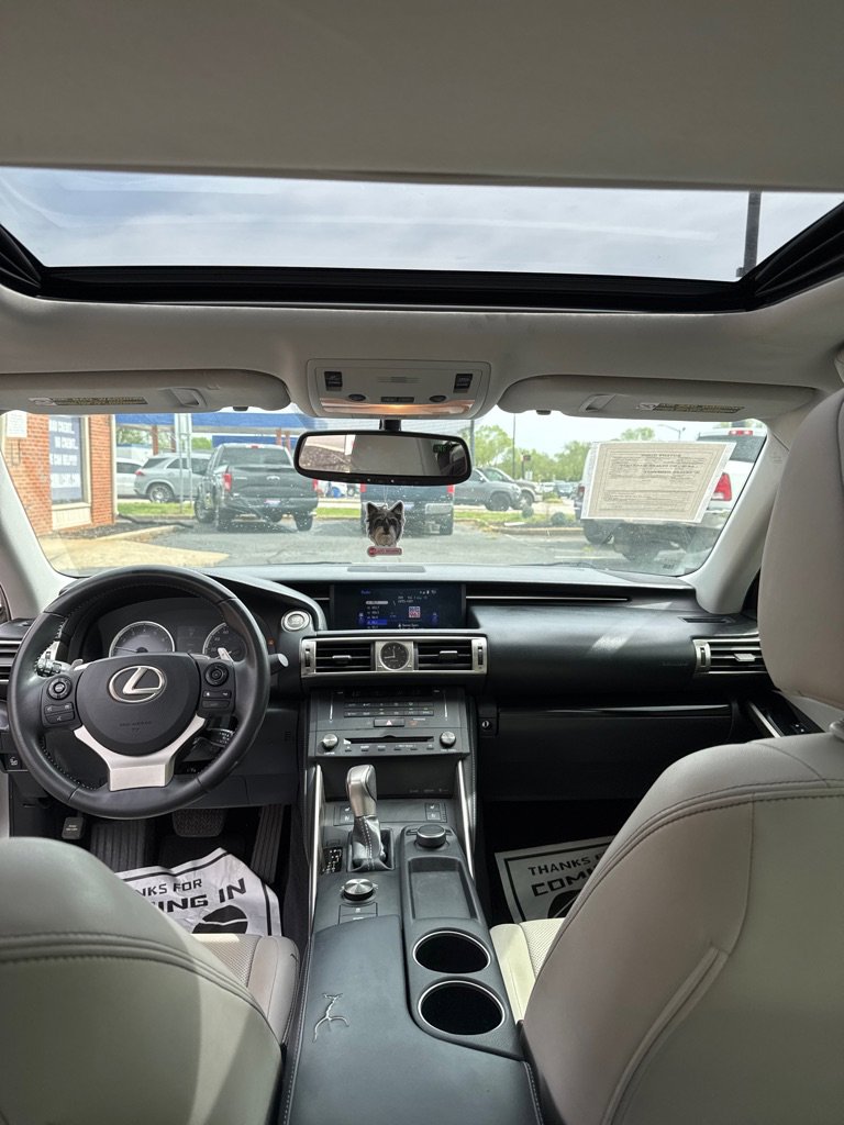 Used 2015 Lexus IS 250 w/ Premium Package image 9