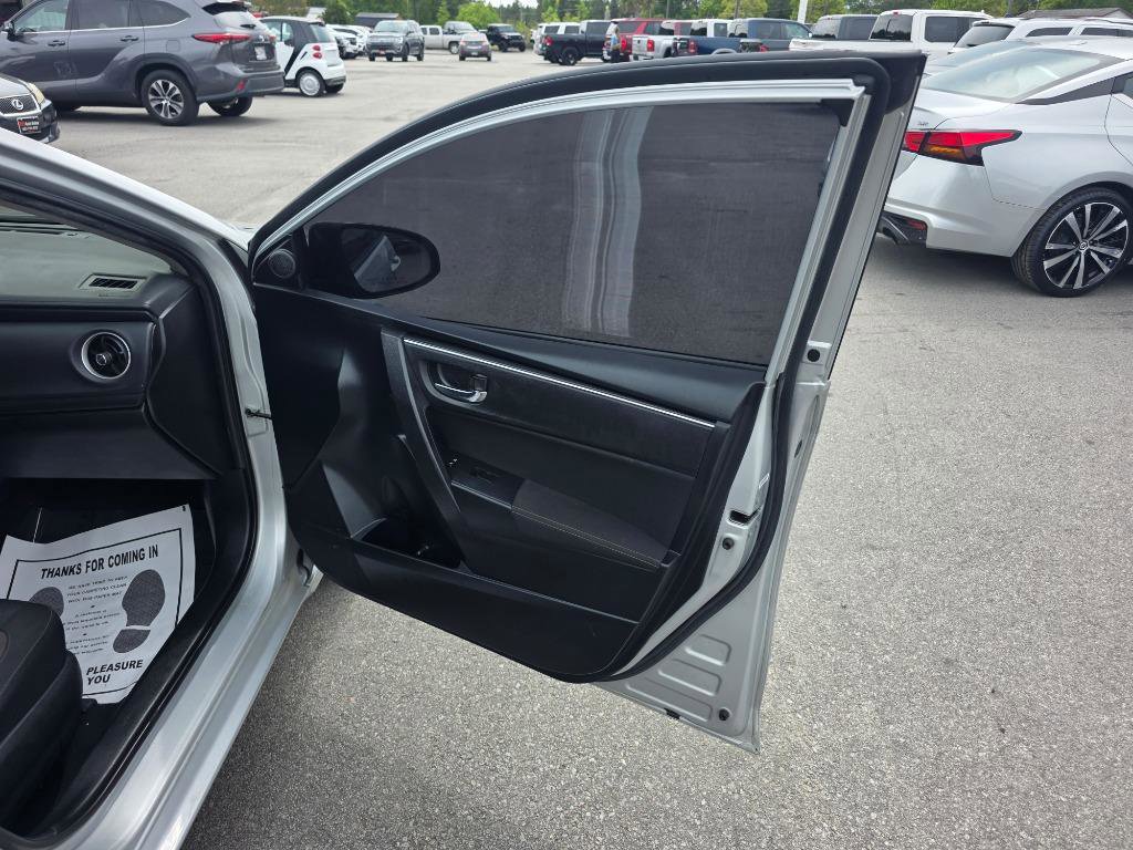 Used 2019 Toyota Corolla LE image 10