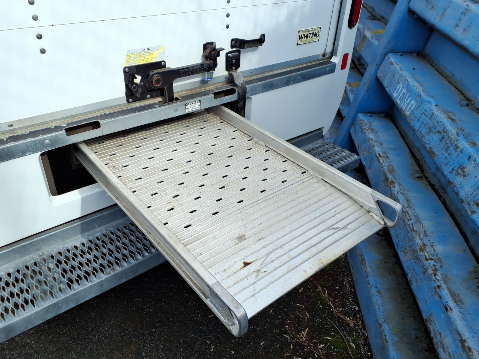 Used 2021 Chevrolet Express 3500 w/ Power Convenience Package image 7