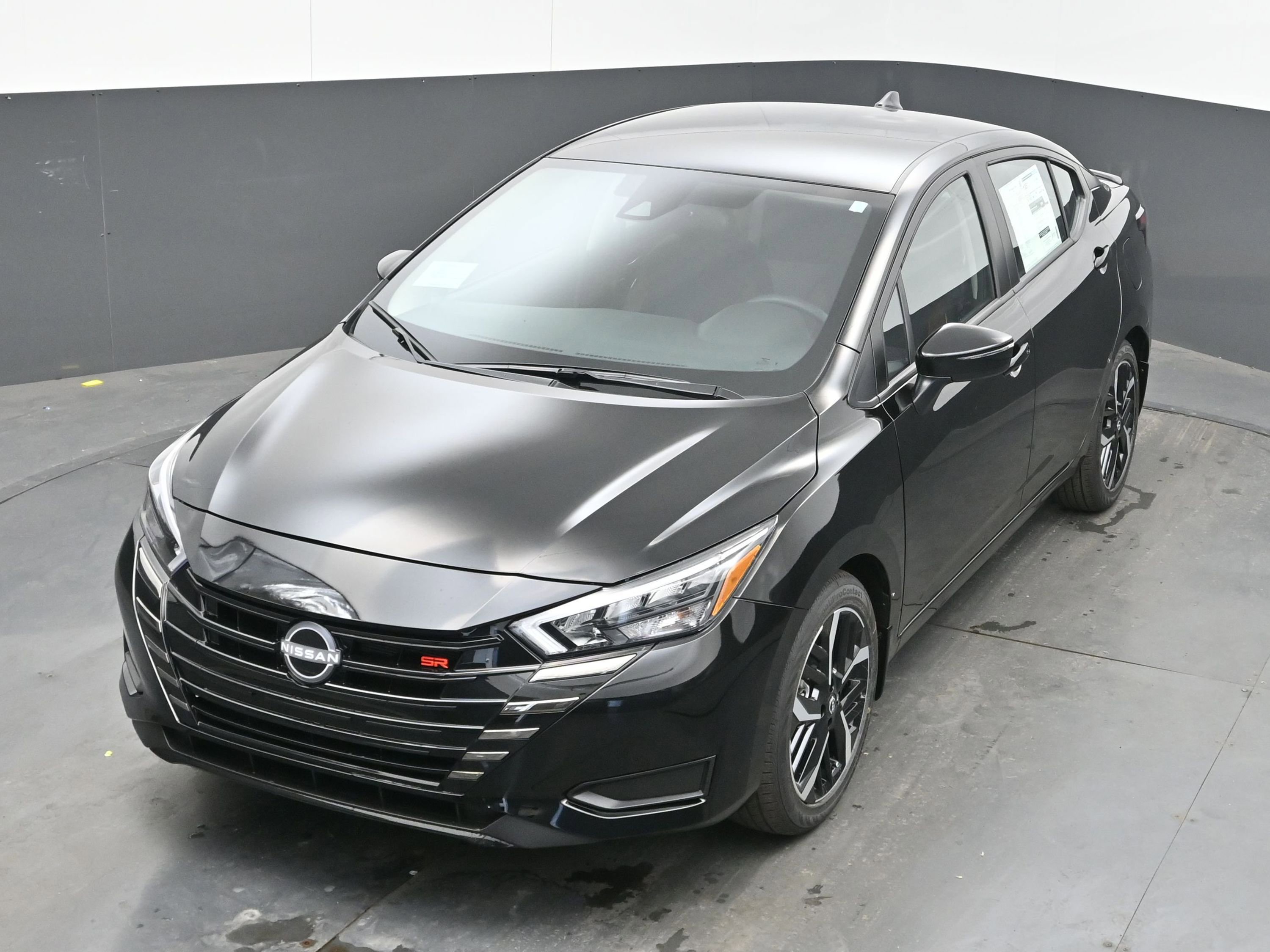 New 2025 Nissan Versa SR image 31