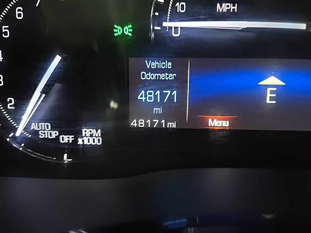 Used 2017 Cadillac XT5 Luxury w/ Driver Awareness Package image 23