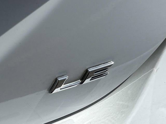 Used 2020 Toyota Camry LE FWD image 7