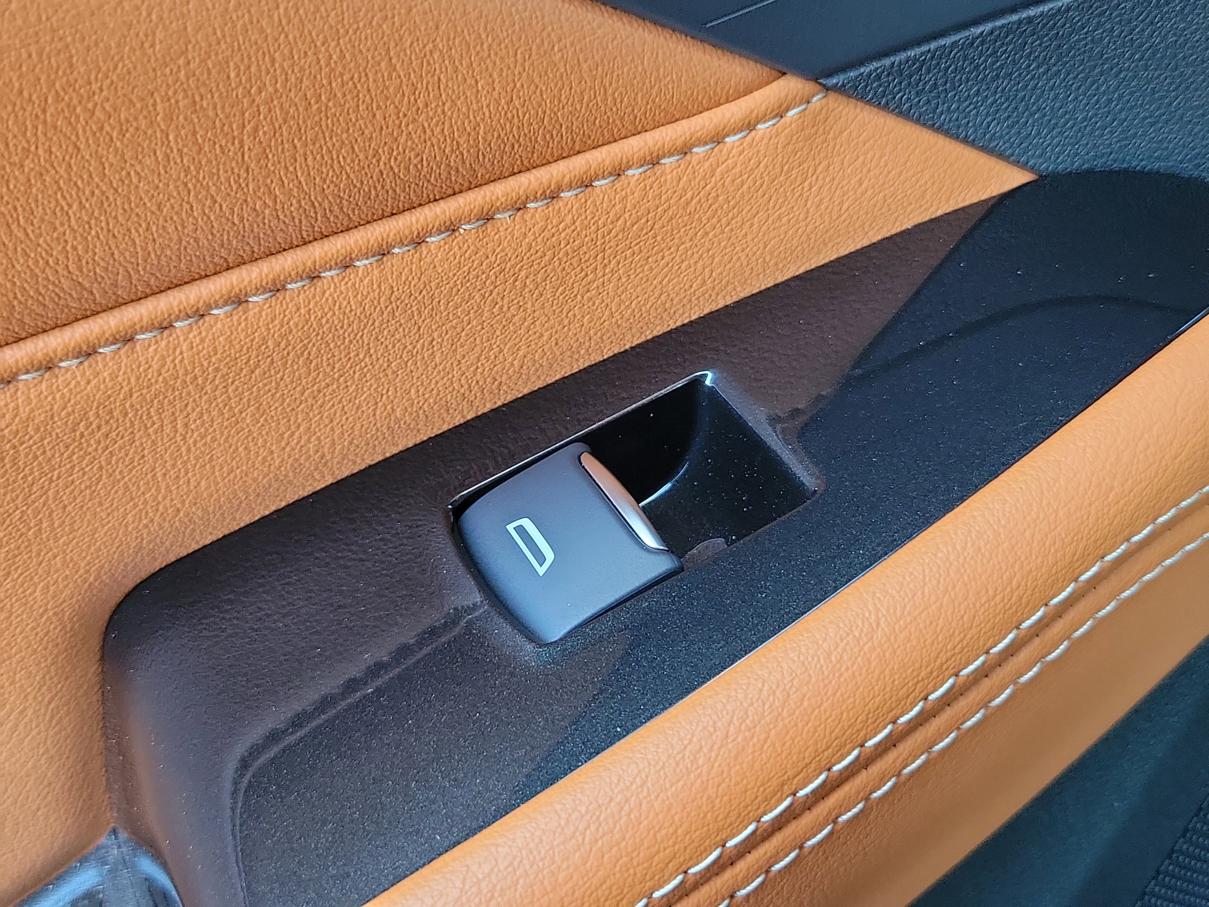 Used 2025 Cadillac CT4 Premium Luxury image 17