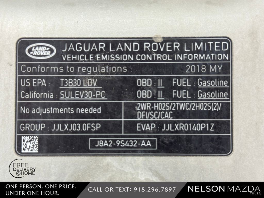 Used 2018 Land Rover Range Rover Velar R-Dynamic SE AWD/4WD image 51