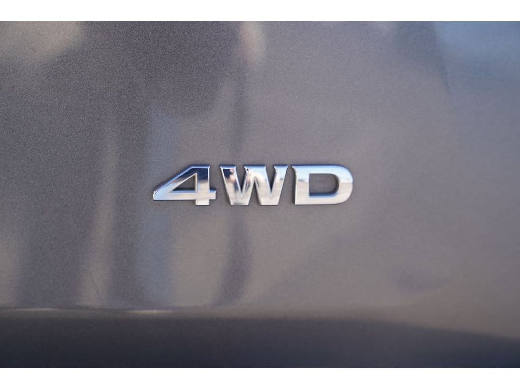 Used 2015 Nissan Pathfinder S AWD/4WD image 10
