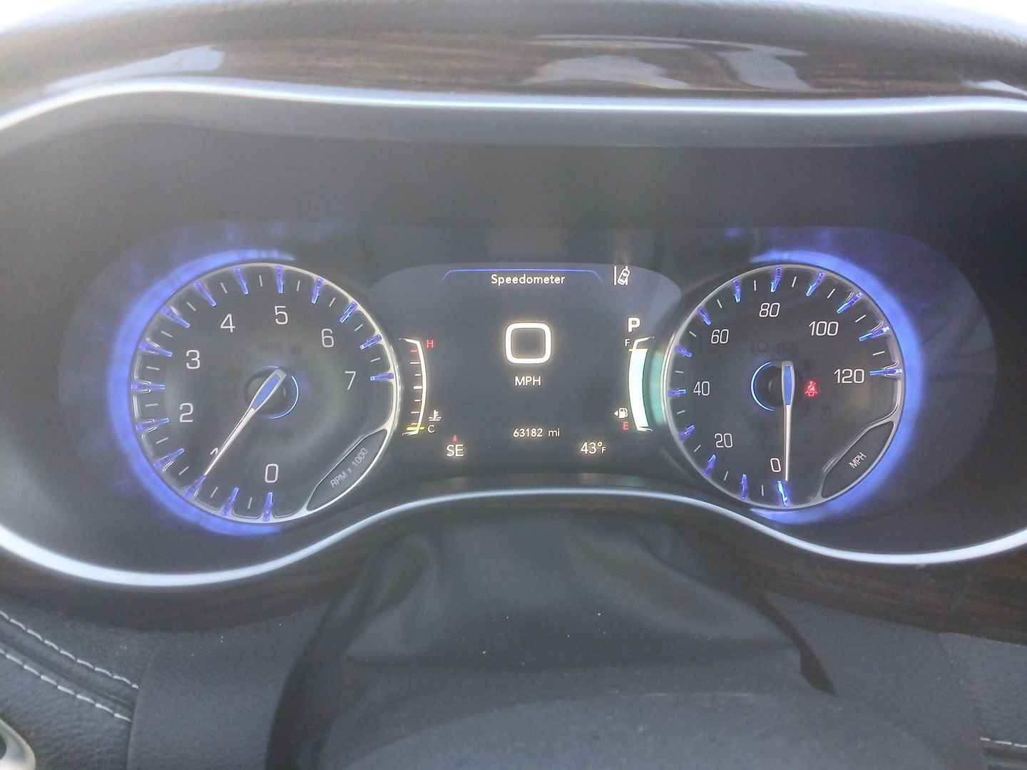 Used 2023 Chrysler Pacifica Limited image 10