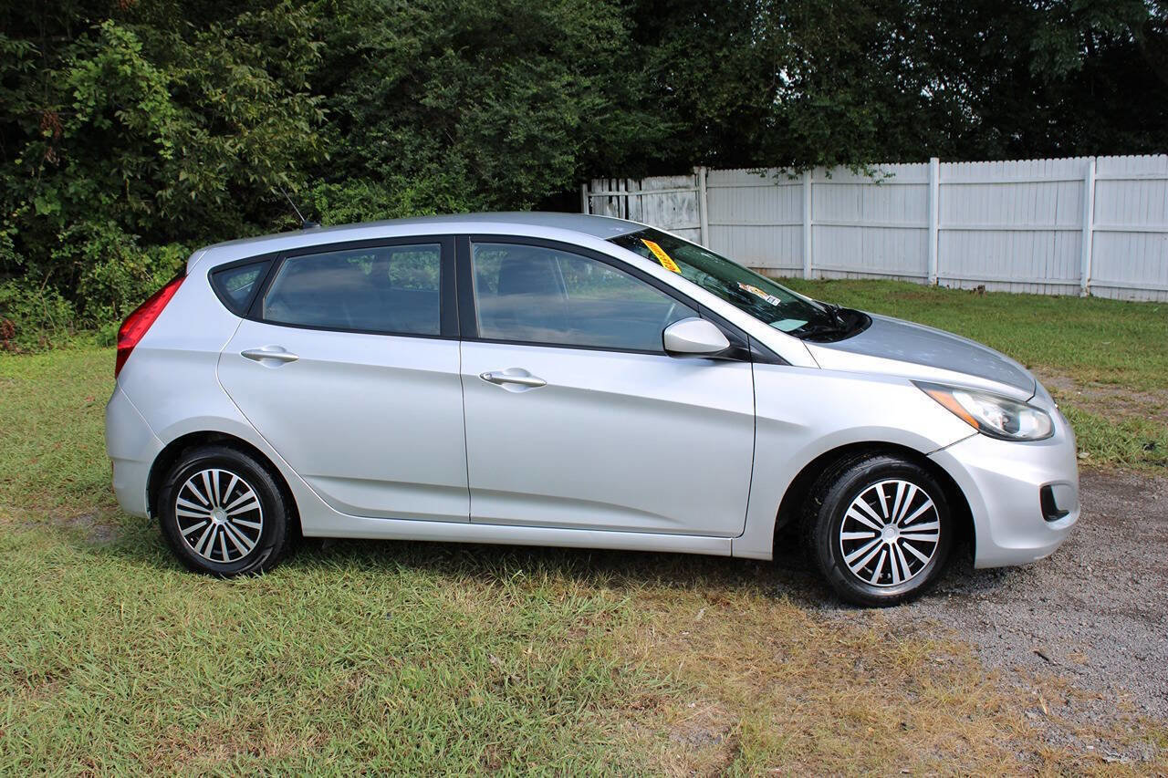 Used 2014 Hyundai Accent GS image 6
