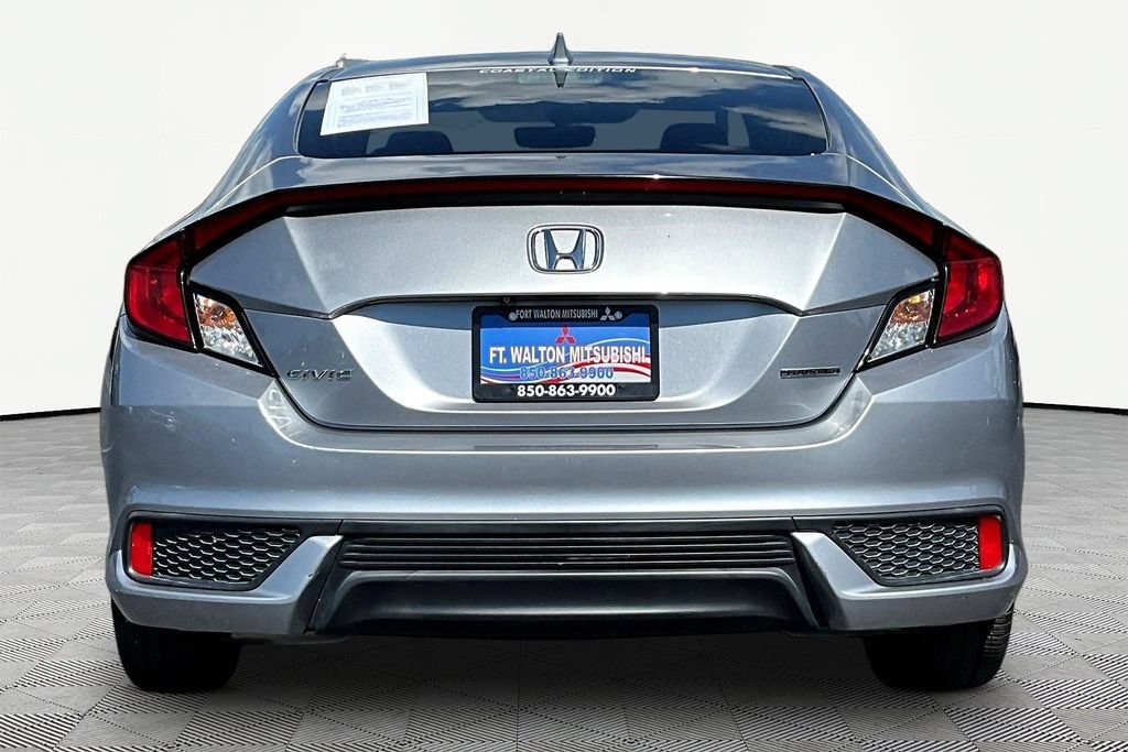 Used 2019 Honda Civic Touring image 6