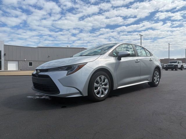 Certified 2023 Toyota Corolla LE image 3