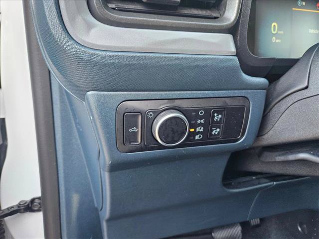 Used 2025 Ford Maverick XL w/ Equipment Group 102A AWD/4WD image 28