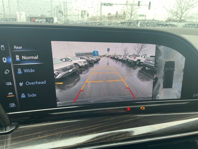 Used 2021 Cadillac Escalade Premium Luxury w/ Driver Assist Tech Package image 16