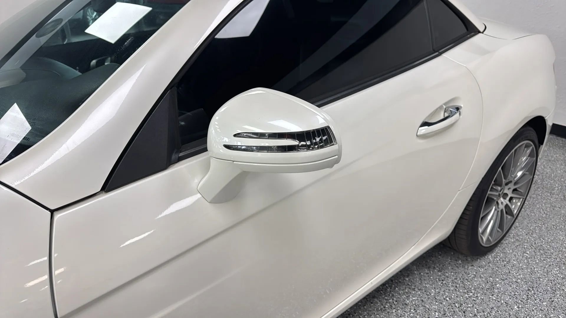 Used 2020 Mercedes-Benz SLC 300 image 37
