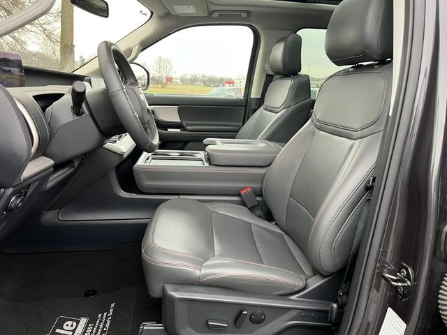 Certified 2025 Ford Expedition Max Active AWD/4WD image 5