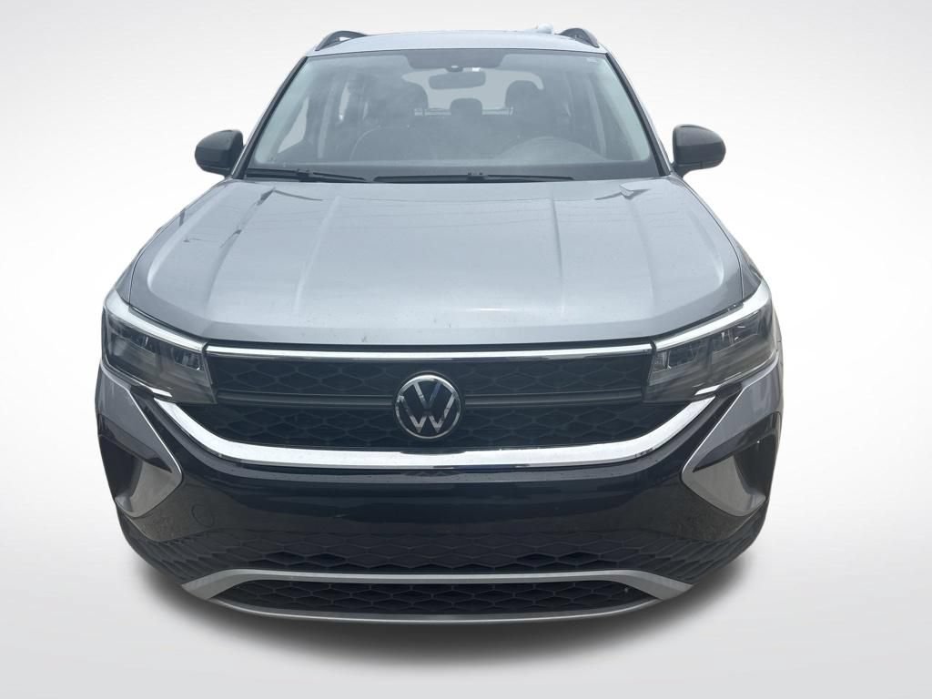Certified 2023 Volkswagen Taos S FWD image 2