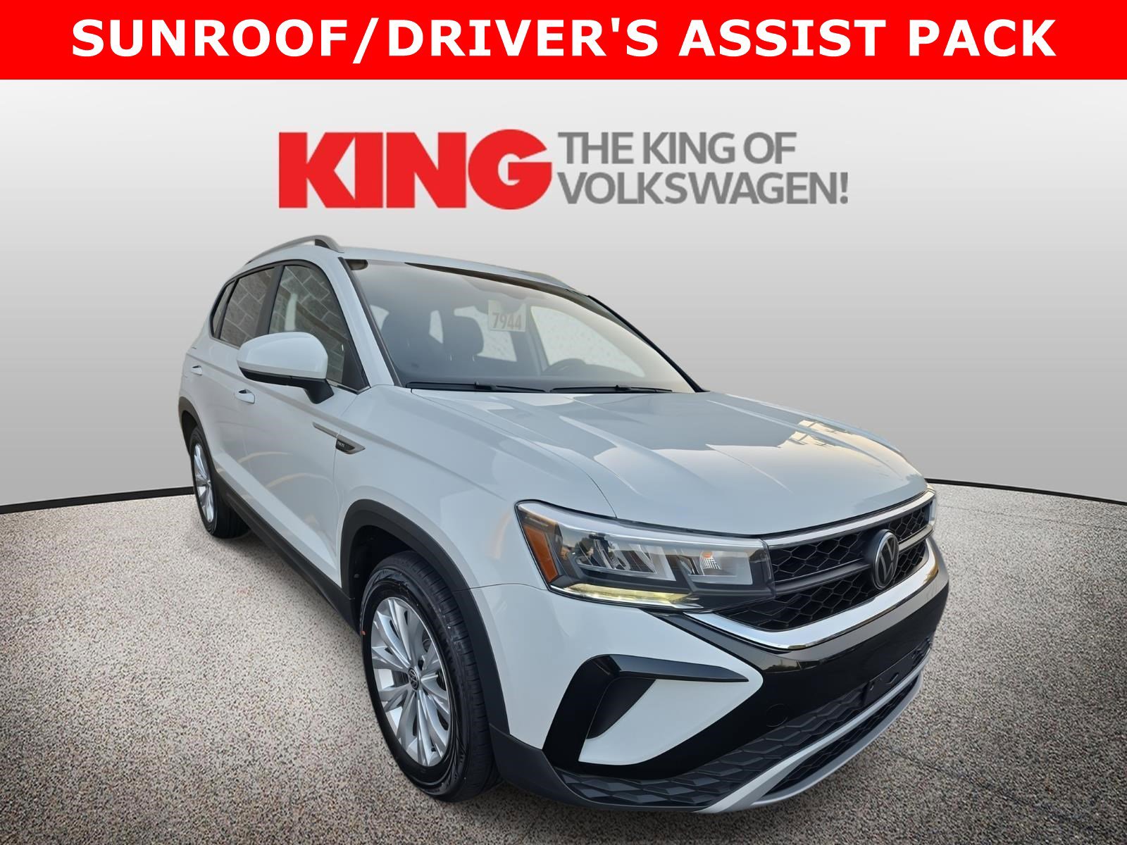 Used 2022 Volkswagen Taos SE image 1