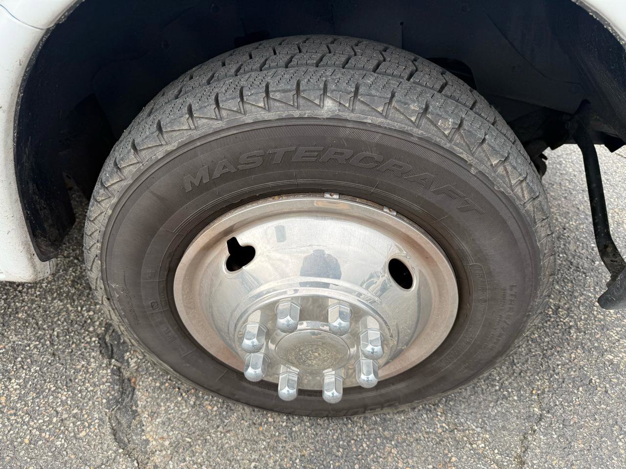 Used 2016 Chevrolet Express 3500 image 6