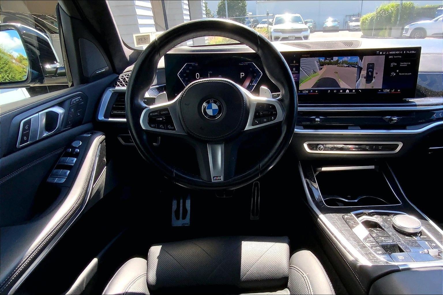 Used 2024 BMW X7 xDrive40i w/ M Sport Package AWD/4WD image 13